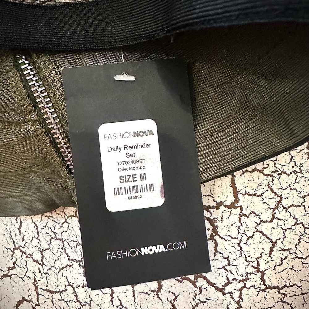 Fashion Nova Matching Olive Pants Set - Picture 16 of 16